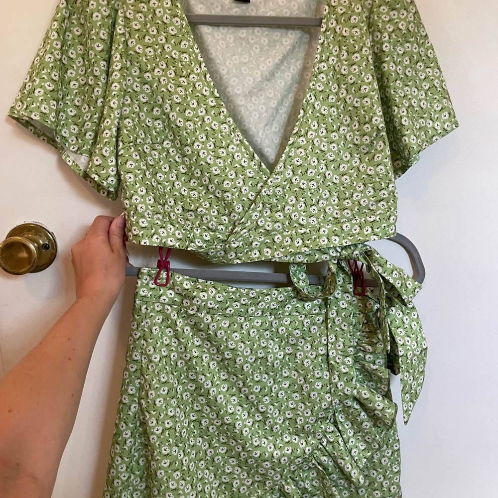 SHEIN Green Floral Two-Piece Set